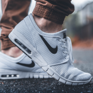running/sports shoes